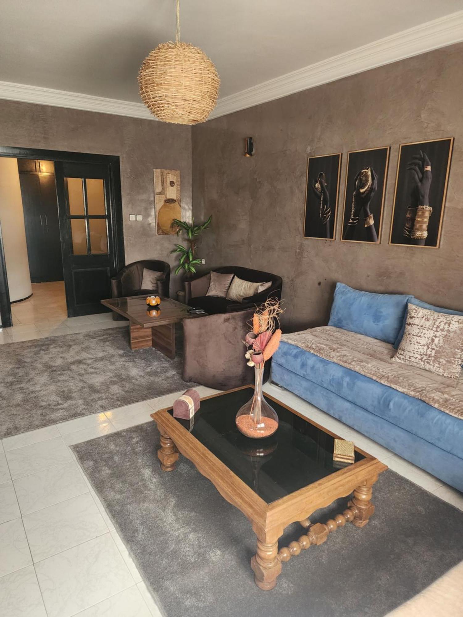 Apartment 4 Family